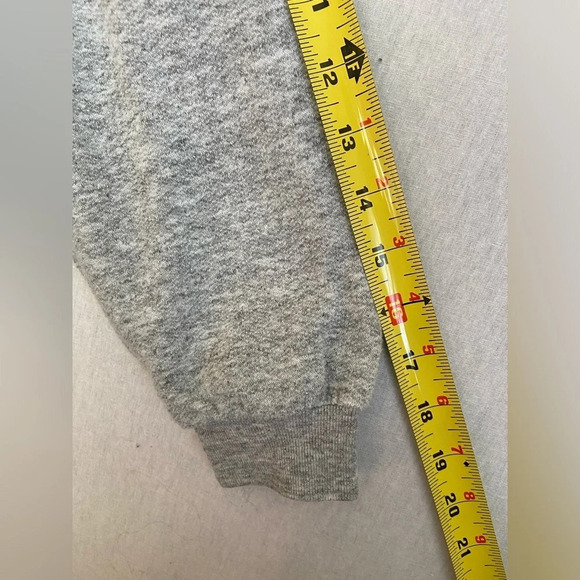 Vintage Looney Tunes 1997 Tasmania  Chicago Bulls Crewneck Sweatshirt - Picture 10 of 11